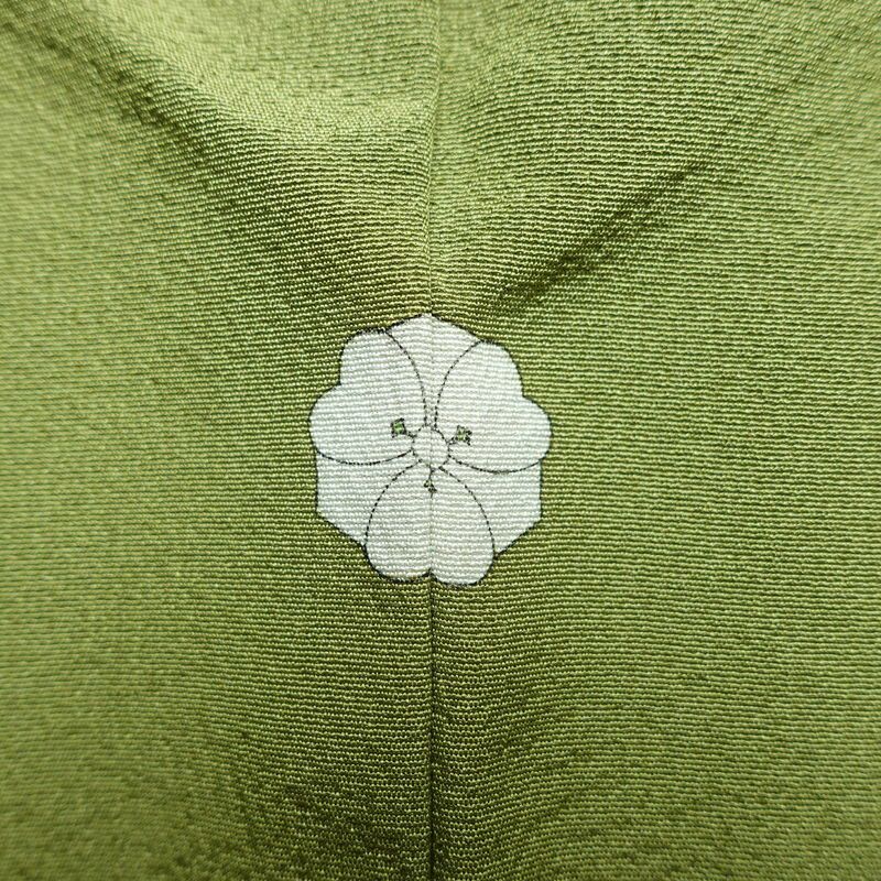 色無地 縮緬 一つ紋付き 正絹 無地 袷仕立て 身丈159cm 裄丈65.5cm 緑・うぐいす色_画像12