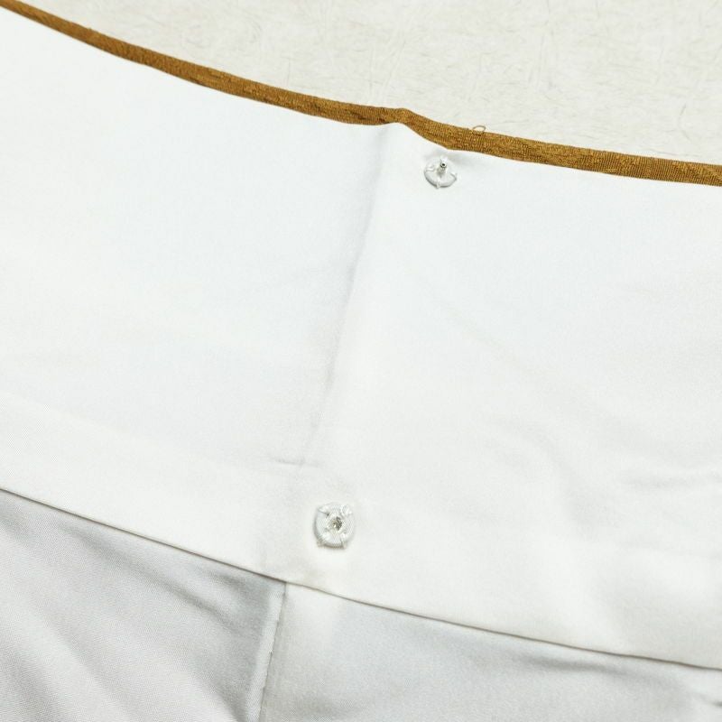 振袖 美品 華徒然 正絹 花柄 袷仕立て 身丈164cm 裄丈68cm 箔 刺繍 共八掛 芍薬 藤 菖蒲 紫陽花 菊 扇子 成人式 金彩 金糸 緑・うぐいす色_画像20