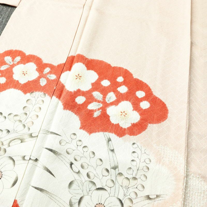 付け下げ 良品 しつけ糸付き 絞り 一つ紋付き 正絹 花柄 袷仕立て 身丈162cm 裄丈65cm ピンク_画像5