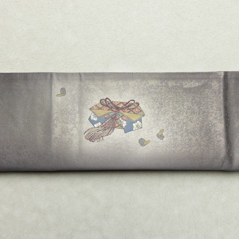 袋帯 樽本伊勢蔵 能面 檜扇 太鼓柄 美品 落款入り 正絹 人物・動物柄 箔 紫・藤色_画像16