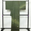 付け下げ 紬地 落款入り しつけ糸付き 正絹 その他の柄 袷仕立て 身丈166cm 裄丈70cm 箔 緑・うぐいす色_画像2