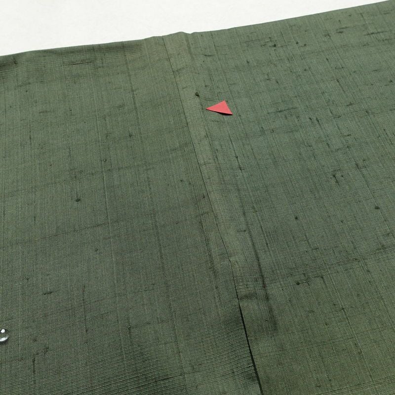 付け下げ 紬地 落款入り しつけ糸付き 正絹 その他の柄 袷仕立て 身丈166cm 裄丈70cm 箔 緑・うぐいす色_画像12