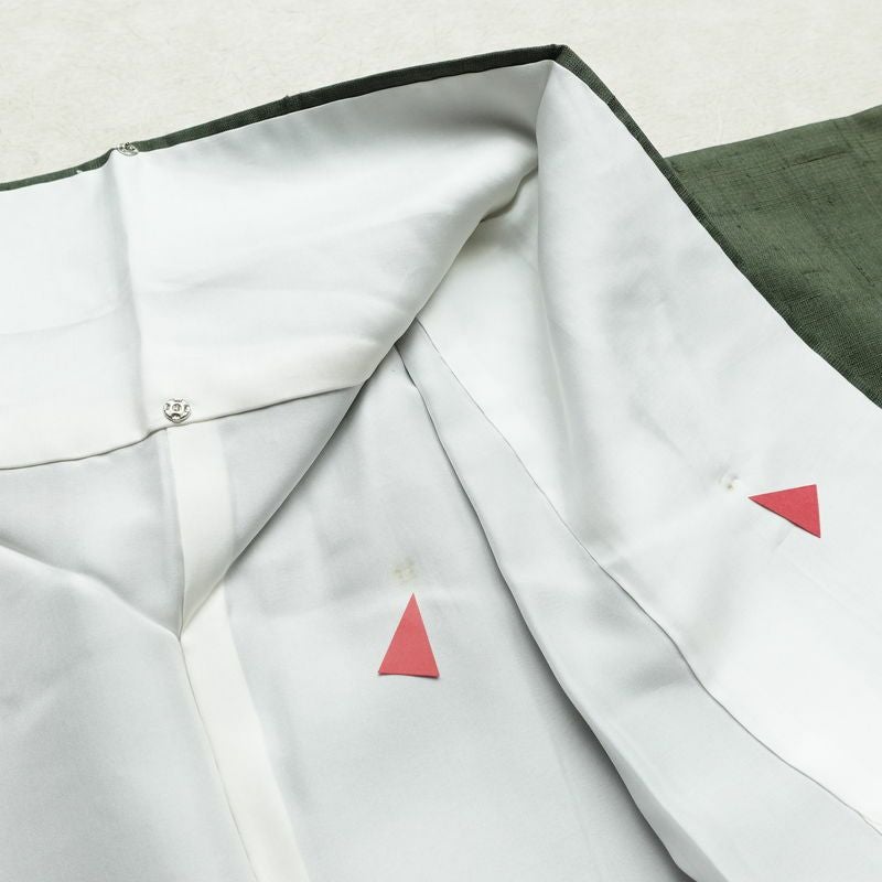 付け下げ 紬地 落款入り しつけ糸付き 正絹 その他の柄 袷仕立て 身丈166cm 裄丈70cm 箔 緑・うぐいす色_画像19