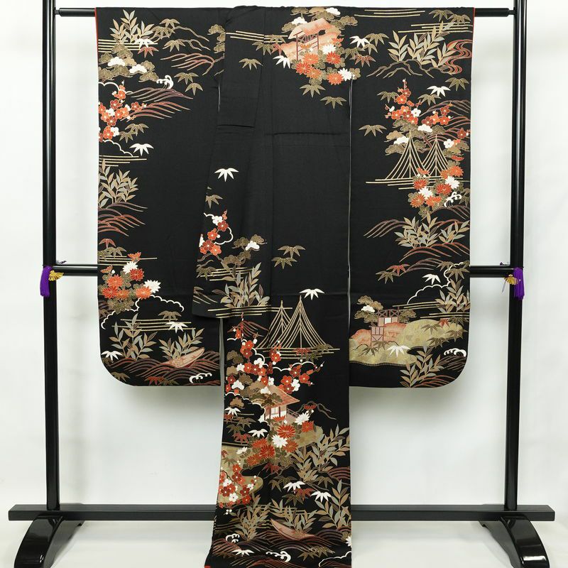 振袖 良品 金駒刺繍 正絹 風景柄 袷仕立て 身丈172cm 裄丈71cm 箔 金彩 モダン 成人式 黒_画像2