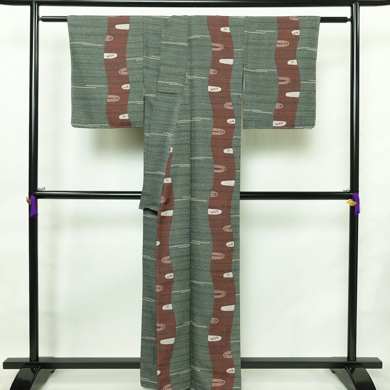 小紋 しつけ糸付き ポリエステル 古典柄 袷仕立て 身丈161.5cm 裄丈65cm 着物 緑・うぐいす色_画像2