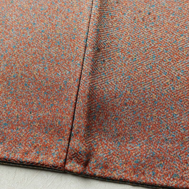 付け下げ 美品 綸子 正絹 その他の柄 袷仕立て 身丈159.5cm 裄丈65cm 一部しつけ糸付き 共八掛 フォーマル 着物 緑・うぐいす色_画像11