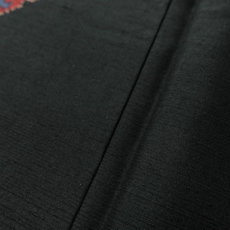 紬 飛び柄 正絹 幾何学柄・抽象柄 袷仕立て 身丈164cm 裄丈66cm 黒_画像8