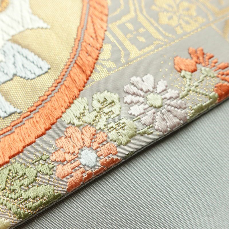 袋帯 六通柄 フォーマル用 正絹 古典柄 刺繍 金糸 帯 振袖用 多色使い_画像13