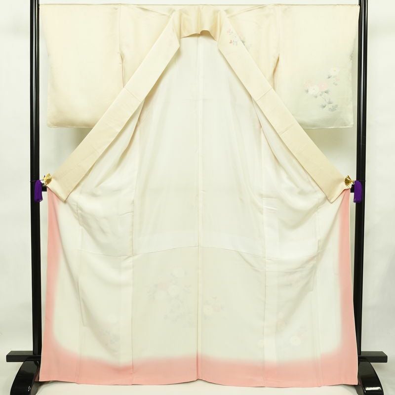 訪問着 良品 しつけ糸付き 金駒刺繍 正絹 花柄 袷仕立て 身丈167cm 裄丈68cm 箔 金彩 フォーマル 着物 クリーム_画像3