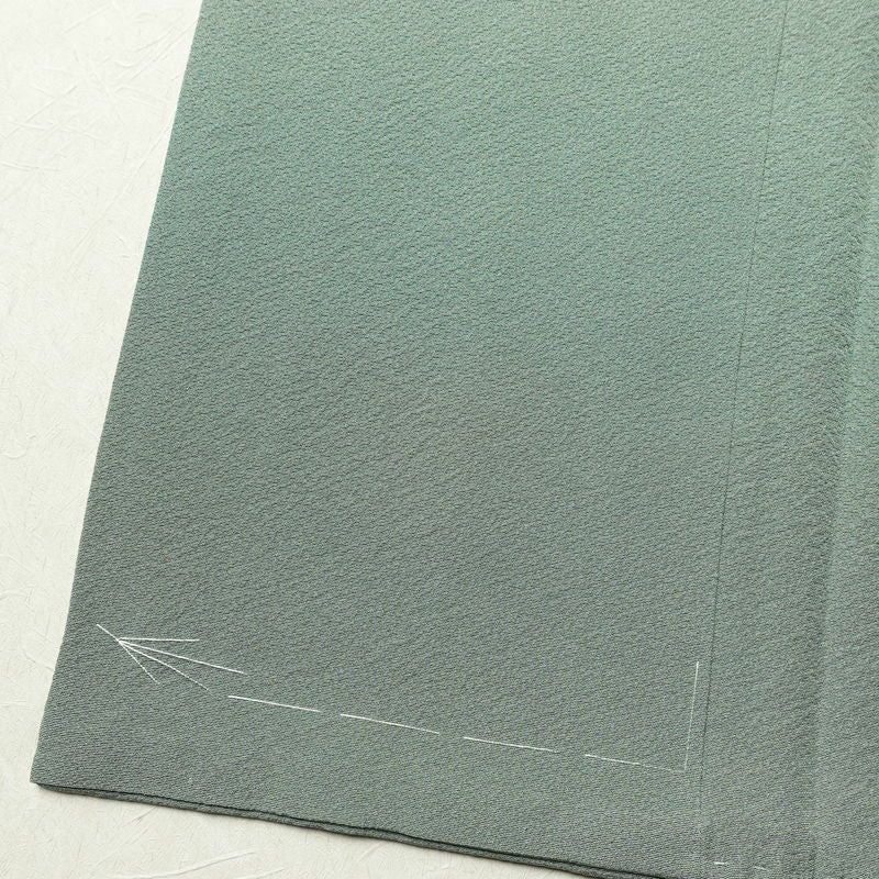 色無地 しつけ糸付き 縮緬 正絹 無地 袷仕立て 身丈159cm 裄丈70.5cm 共八掛 フォーマル 着物 緑・うぐいす色_画像9