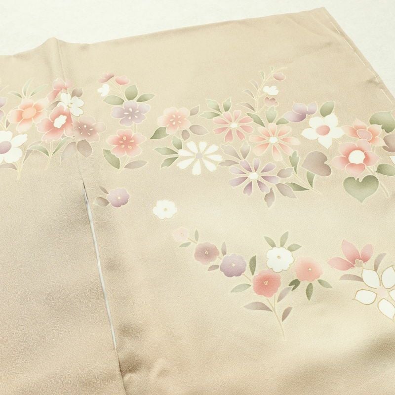 訪問着 しつけ糸付き 金駒刺繍 一つ紋付き 正絹 花柄 袷仕立て 身丈158cm 裄丈66.5cm 箔 金彩 フォーマル 着物 ベージュ_画像16