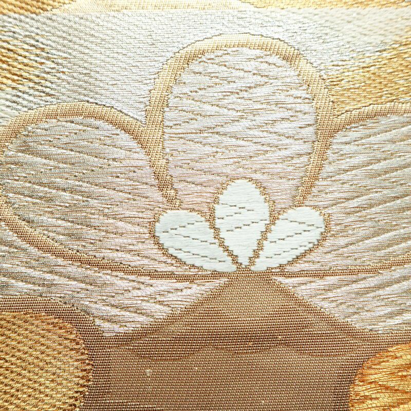 袋帯 六通柄 フォーマル用 正絹 古典柄 箔 金糸 帯 ベージュ_画像3