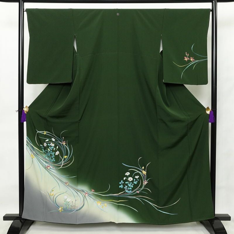 訪問着 良品 落款入り 手描き縮緬 一つ紋付き 正絹 花柄 袷仕立て 身丈160.5cm 裄丈67cm フォーマル 着物 緑・うぐいす色_画像1