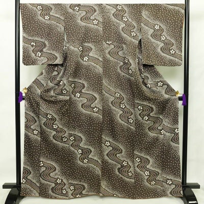 小紋 良品 絞り 総絞り 正絹 花柄 袷仕立て 身丈165cm 裄丈67.5cm 着物 流水 茶