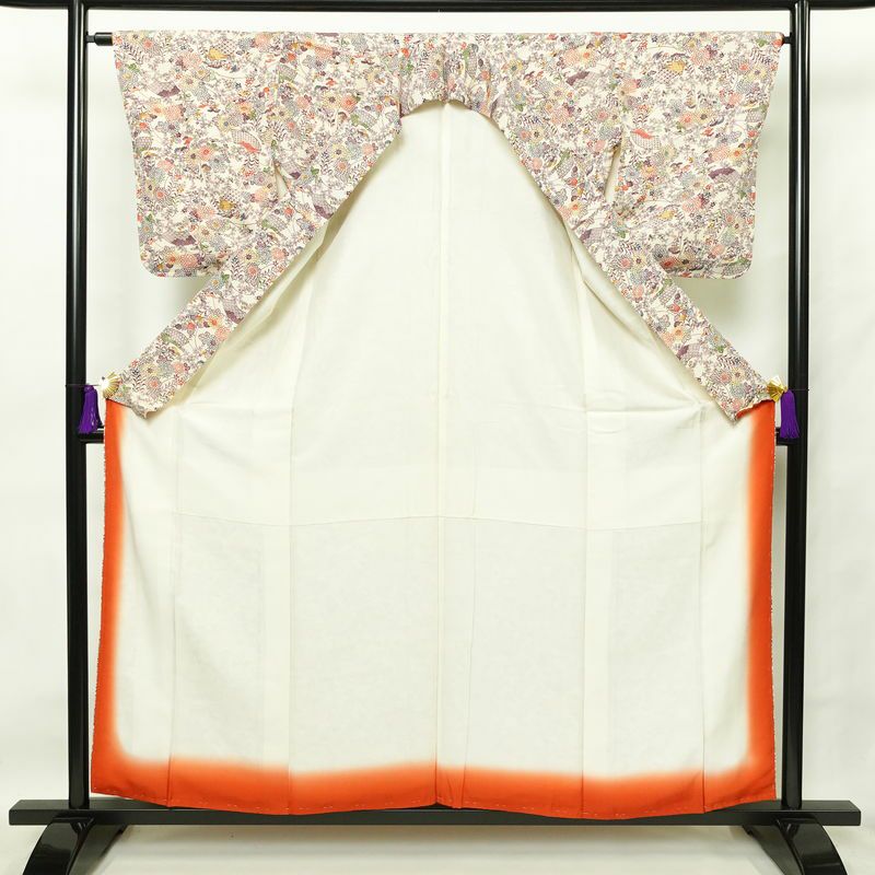 小紋 しつけ糸付き 縮緬 総柄 正絹 古典柄 袷仕立て 身丈157.5cm 裄丈65.5cm 着物 白_画像3