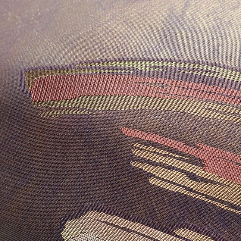 名古屋帯 六通柄 良品 正絹 幾何学柄・抽象柄 名古屋仕立て 箔 金糸 帯 紫・藤色_画像3