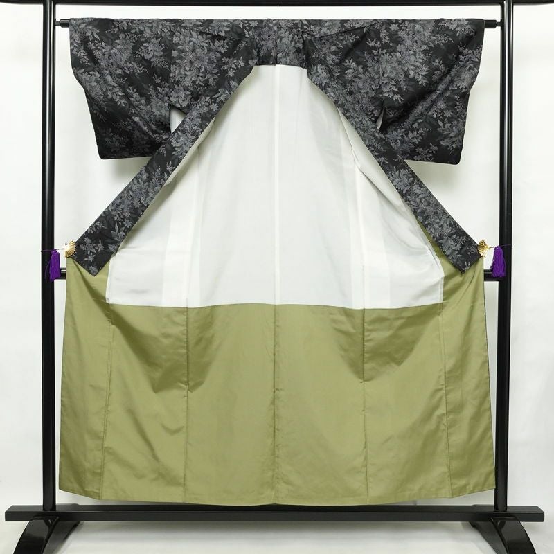 大島紬 証紙なし 正絹 木の葉・植物柄 袷仕立て 身丈155cm 裄丈63cm 着物 黒_画像3