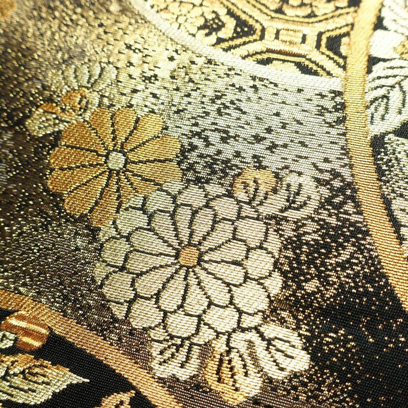 袋帯 六通柄 良品 フォーマル用 正絹 古典柄 箔 金糸 菊 波 帯 黒_画像6