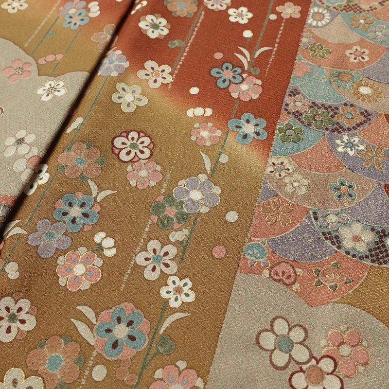 付け下げ 美品 しつけ糸付き 正絹 古典柄 袷仕立て 身丈164cm 裄丈66.5cm 金彩 フォーマル 着物 茶_画像6