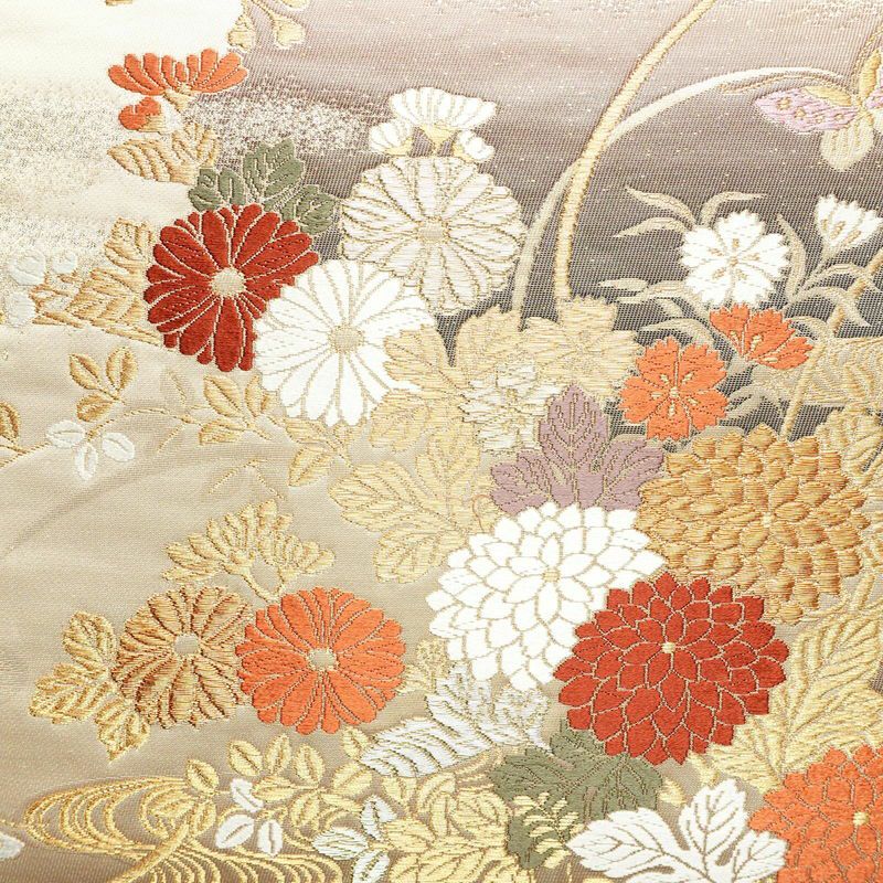 袋帯 六通柄 フォーマル用 正絹 花柄 箔 金糸 菊 蝶 帯 ベージュ_画像2