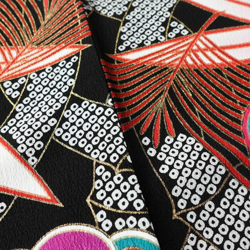 振袖 良品 ポリエステル 古典柄 袷仕立て 身丈171.5cm 裄丈69cm 九重 箔 金彩 黒_画像9