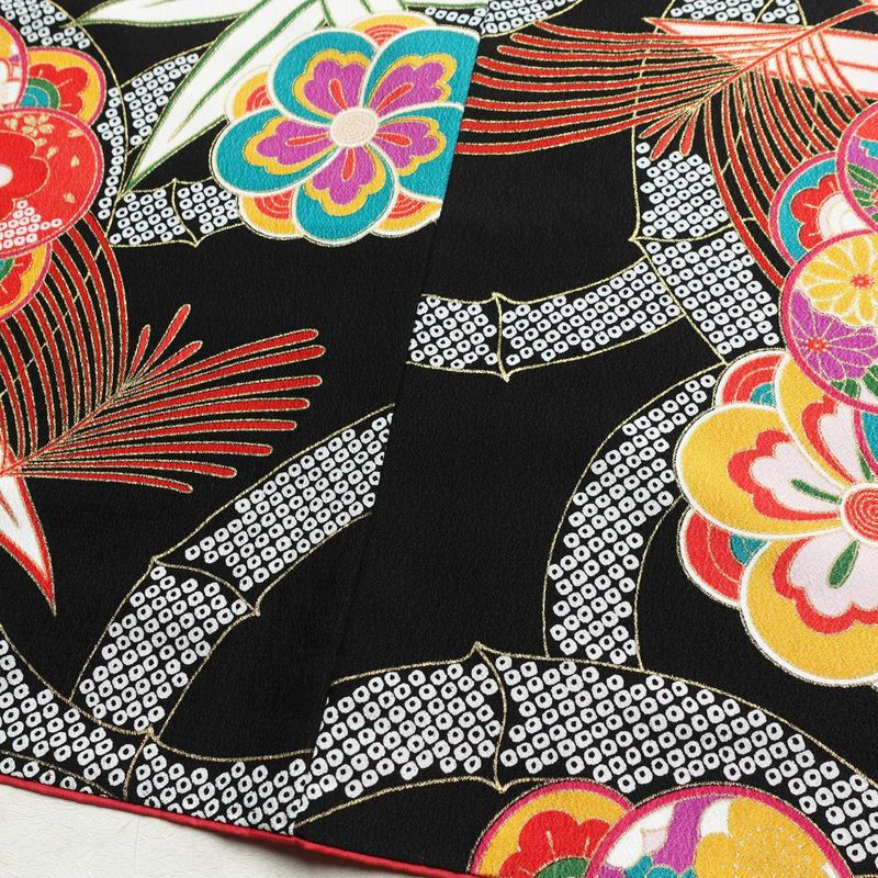 振袖 良品 ポリエステル 古典柄 袷仕立て 身丈171.5cm 裄丈69cm 九重 箔 金彩 黒_画像12