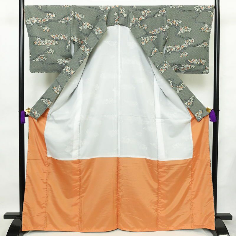 小紋 しつけ糸付き ポリエステル 古典柄 袷仕立て 身丈167cm 裄丈68.5cm 花 着物 緑・うぐいす色_画像3