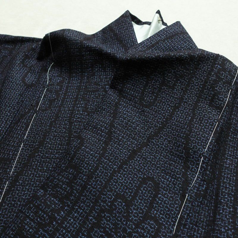 紬 良品 しつけ糸付き 正絹 立涌 菊 古典柄 袷仕立て 身丈158.5cm 裄丈65cm 青・紺_画像16