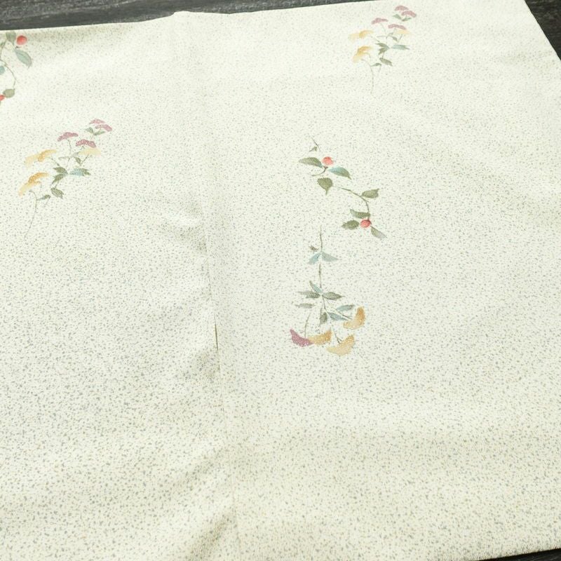 小紋 縮緬 ポリエステル 木の葉・植物柄 袷仕立て 身丈164cm 裄丈66.5cm クリーム_画像11