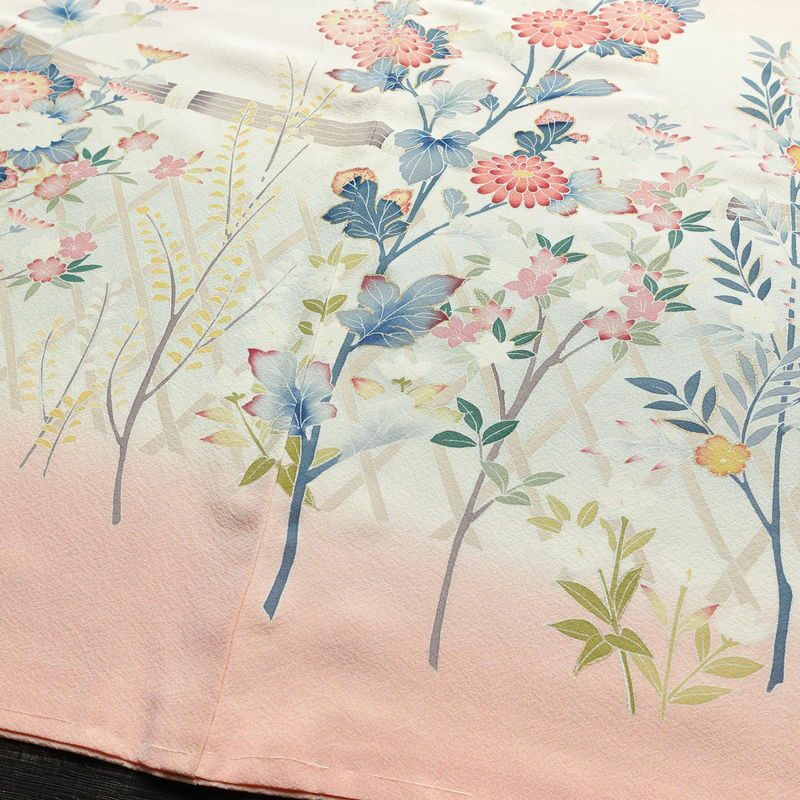 訪問着 落款入り しつけ糸付き 縮緬 フォーマル用 正絹 花柄 袷仕立て 身丈160cm 裄丈65cm 箔 共八掛 金彩 着物 ピンク_画像11