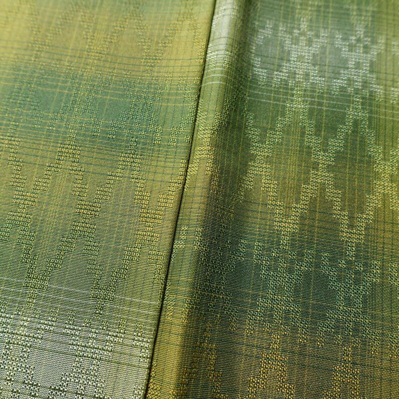 紬 正絹 縞柄・線柄 袷仕立て 身丈154cm 裄丈63cm 着物 緑・うぐいす色_画像9