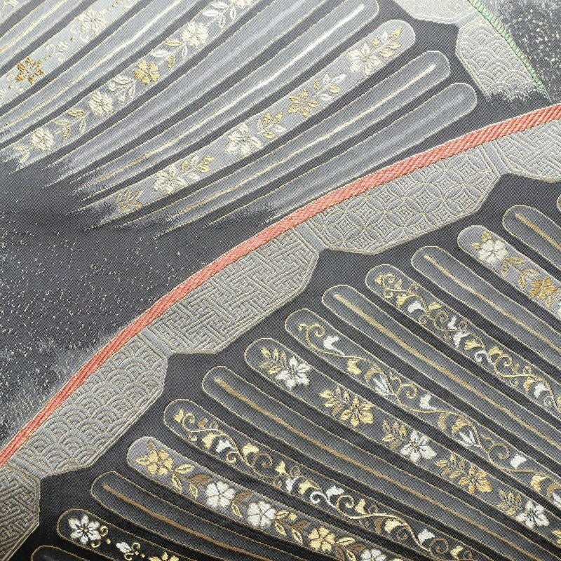 袋帯 湖東焼燭台文 六通柄 良品 フォーマル用 正絹 古典柄 金糸 帯 グレー_画像2