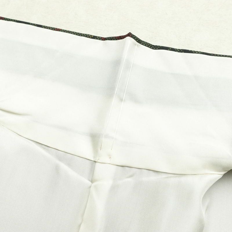 大島紬 良品 証紙なし 正絹 木の葉・植物柄 袷仕立て 身丈160.5cm 裄丈64cm 一部しつけ糸付き 着物 緑・うぐいす色_画像19