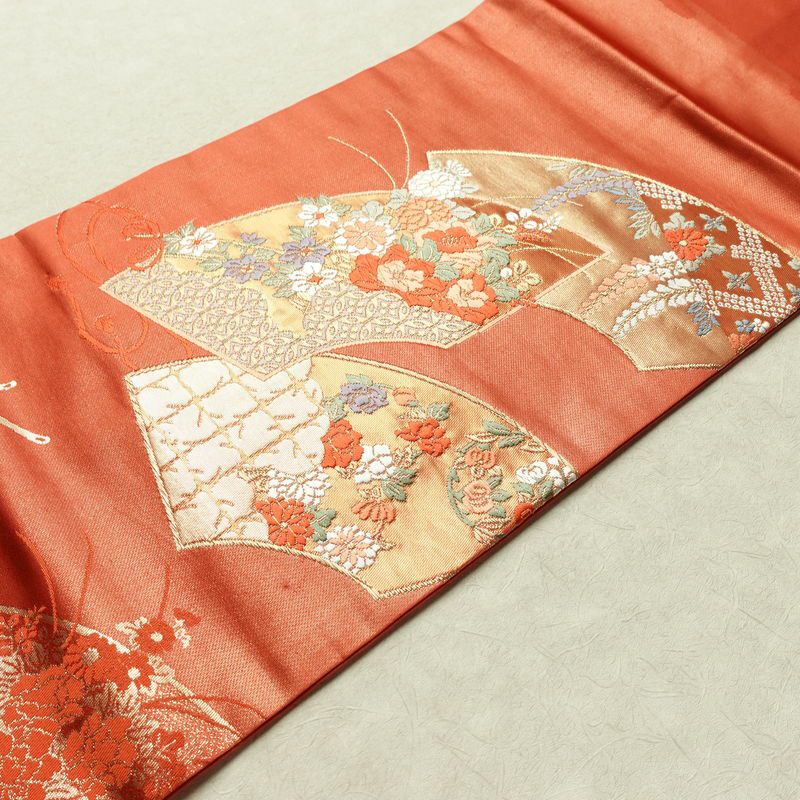 名古屋帯 桃山招宴文 本金箔 太鼓柄 美品 正絹 花柄 名古屋仕立て 箔 フォーマル 扇面 帯 赤・朱_画像11