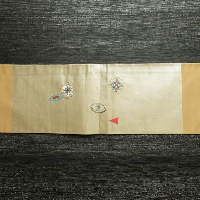 名古屋帯 太鼓柄 正絹 幾何学柄・抽象柄 名古屋仕立て 箔 刺繍 帯 黄・黄土色_画像16