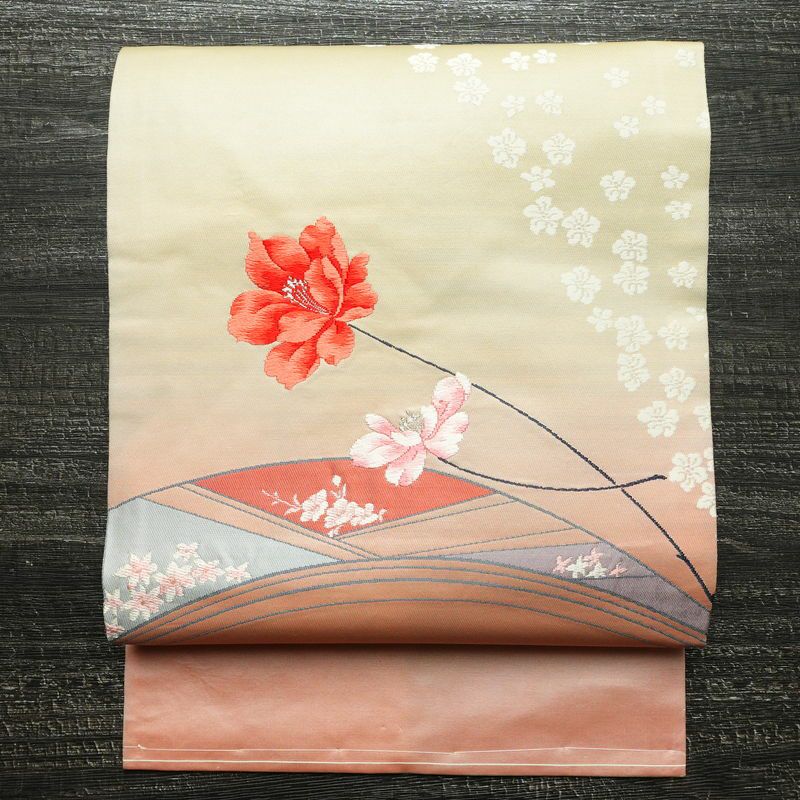 名古屋帯 太鼓柄 美品 しつけ糸付き 正絹 花柄 名古屋仕立て 箔 刺繍 帯 白_画像1