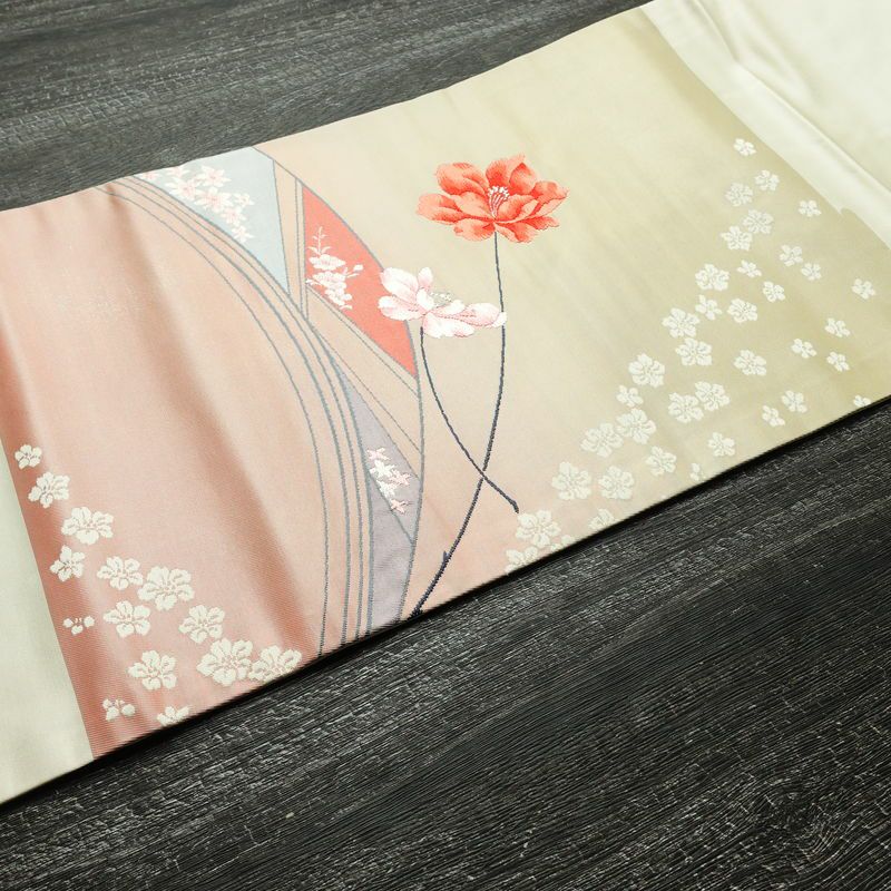 名古屋帯 太鼓柄 美品 しつけ糸付き 正絹 花柄 名古屋仕立て 箔 刺繍 帯 白_画像11