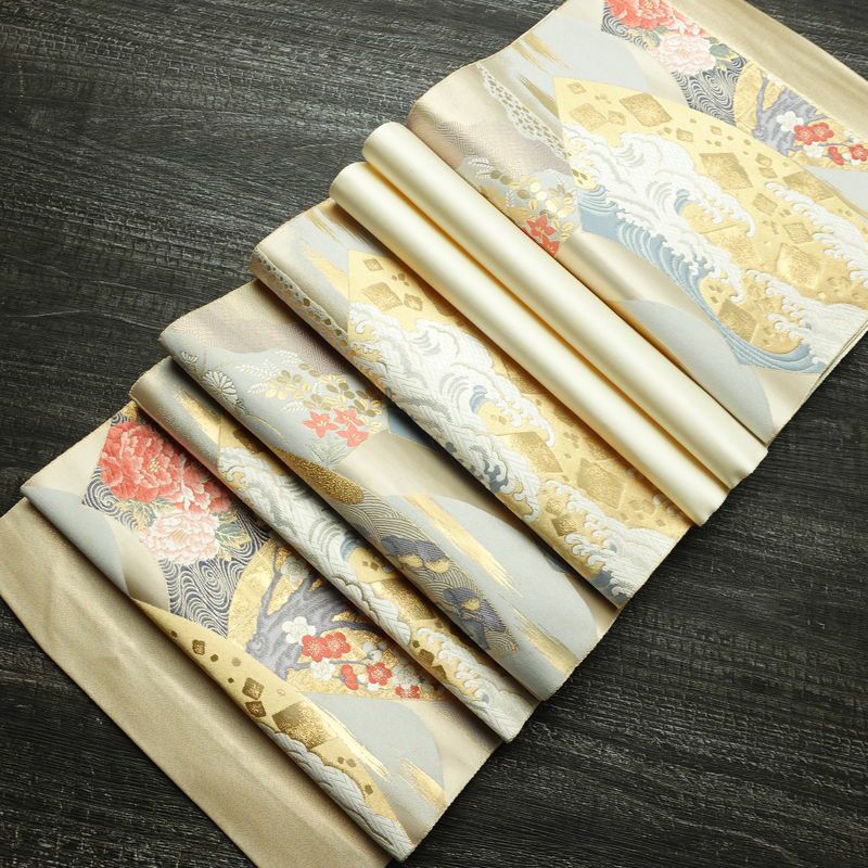 袋帯 未仕立て品 六通柄 西陣織 証紙あり 九百錦24金箔 フォーマル用 正絹 古典柄 箔 金糸 銀糸 帯 多色使い_画像19