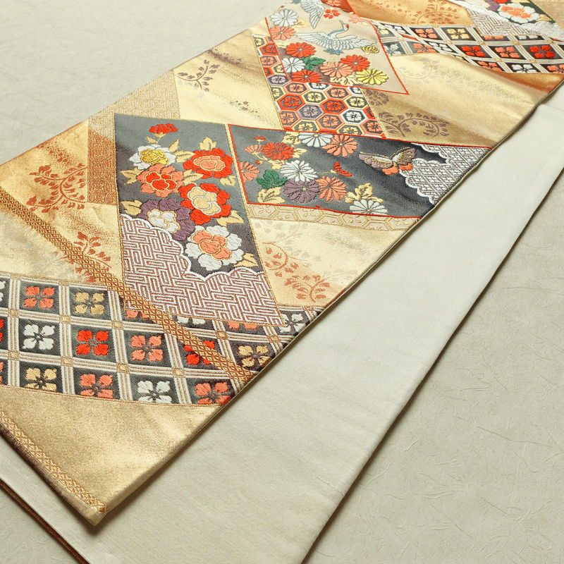 袋帯 六通柄 良品 フォーマル用 正絹 古典柄 箔 金糸 帯 多色使い_画像8