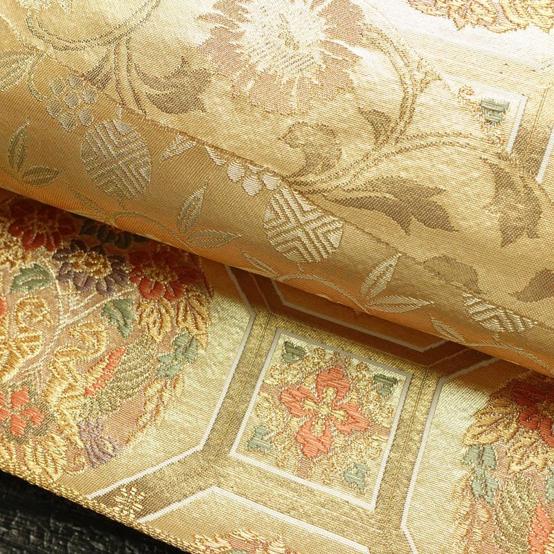 袋帯 金彩正倉院 六通柄 良品 フォーマル用 正絹 幾何学柄・抽象柄 箔 帯 金・銀_画像7