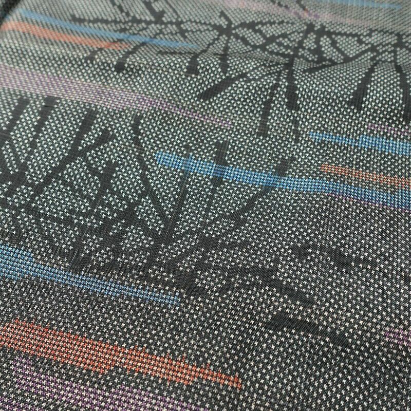 紬 正絹 木の葉・植物柄 袷仕立て 身丈152cm 裄丈63.5cm 着物 グレー_画像6