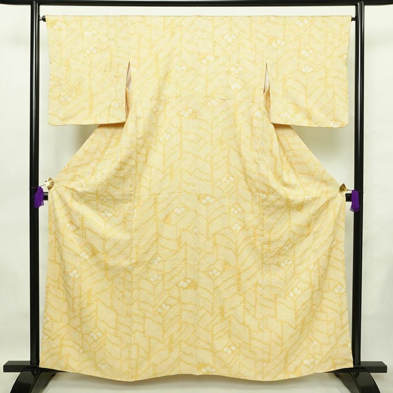 小紋 絞り 総絞り 正絹 古典柄 袷仕立て 身丈160cm 裄丈65.5cm 着物 クリーム_画像1