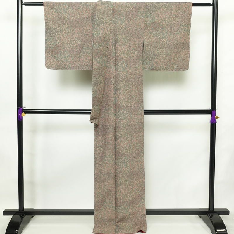 小紋 良品 しつけ糸付き 縮緬 総柄 ポリエステル 木の葉・植物柄 袷仕立て 身丈166cm 裄丈66cm 着物 多色使い_画像2