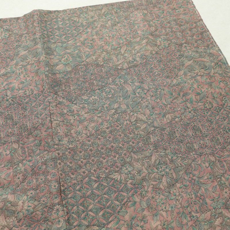 小紋 良品 しつけ糸付き 縮緬 総柄 ポリエステル 木の葉・植物柄 袷仕立て 身丈166cm 裄丈66cm 着物 多色使い_画像13