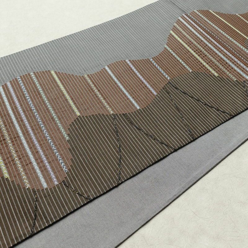 袋帯 六通柄 良品 一般用 正絹 幾何学柄・抽象柄 刺繍 帯 モダン 茶_画像11