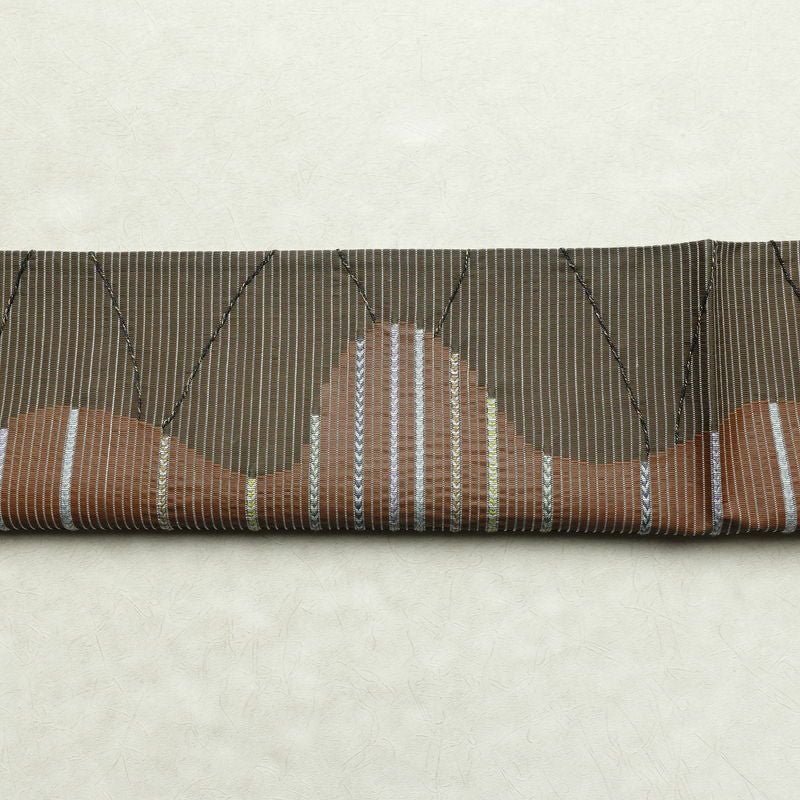 袋帯 六通柄 良品 一般用 正絹 幾何学柄・抽象柄 刺繍 帯 モダン 茶_画像15