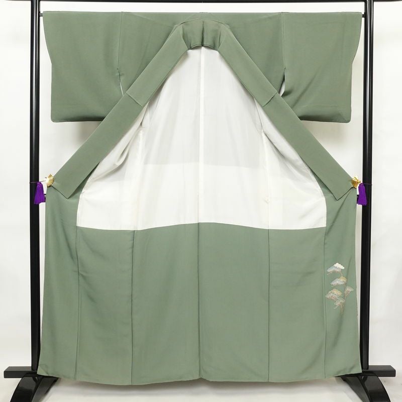 色留袖 縮緬 一つ紋付き 正絹 風景柄 袷仕立て 身丈160cm 裄丈67cm 共八掛 フォーマル 着物 緑・うぐいす色_画像3