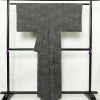 大島紬 正絹 幾何学柄・抽象柄 袷仕立て 身丈158.5cm 裄丈66.5cm 着物 グレー_画像2