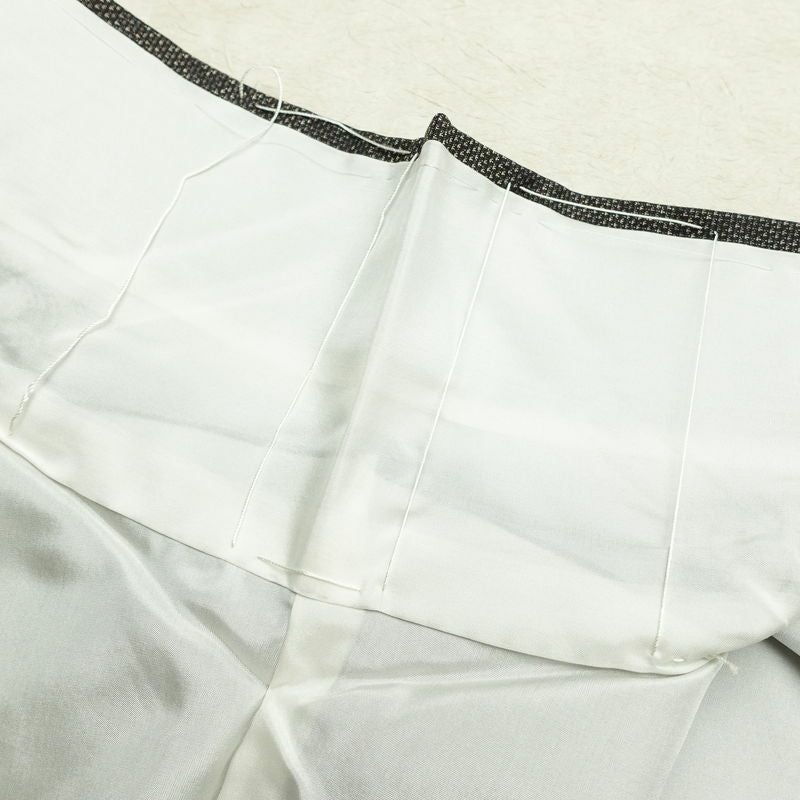 大島紬 正絹 幾何学柄・抽象柄 袷仕立て 身丈158.5cm 裄丈66.5cm 着物 グレー_画像17