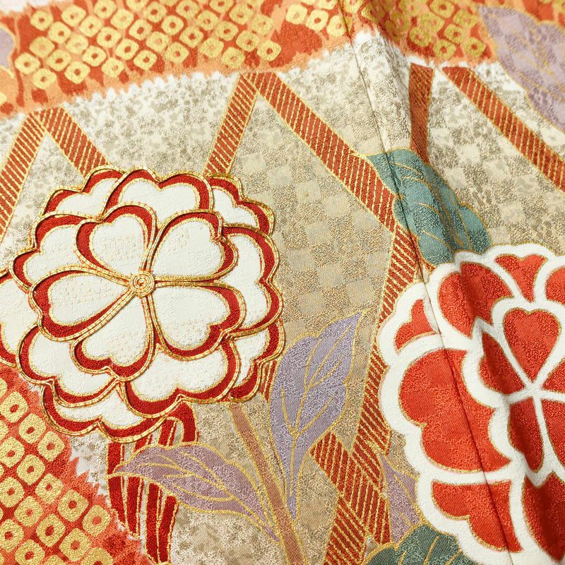 振袖 金駒刺繍 正絹 花柄 袷仕立て 身丈168cm 裄丈67.5cm 箔 金彩 蝶 フォーマル 着物 ピンク_画像9